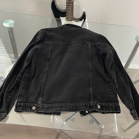 Black Jean Jacket Classic Design - Picture 2 of 3